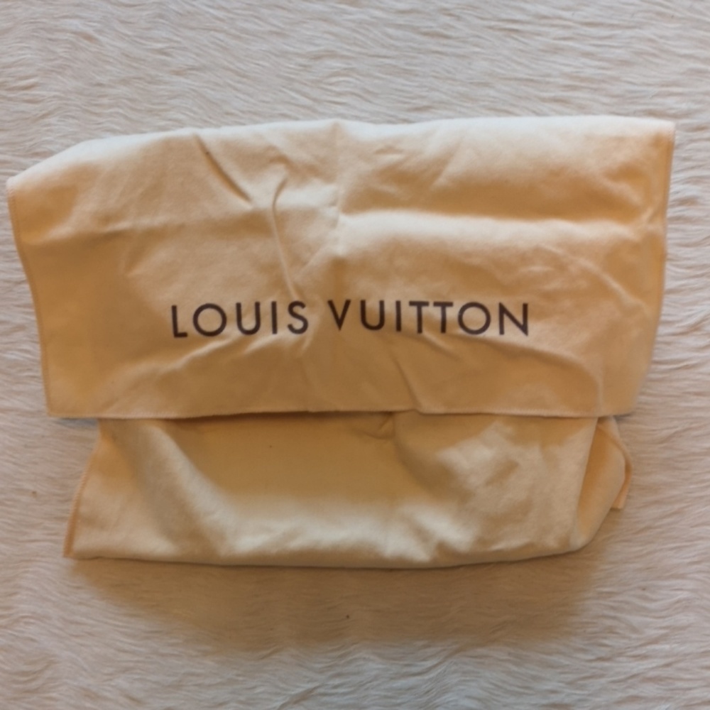 Louis Vuitton Bosphore Pochette Monogram Canvas - Picture 8 of 15